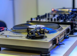 Co oznacza kontrolka samochód w poślizgu? Co oznacza kontrolka samochód w poślizgu?