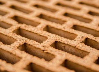 Czym różni się cegła klinkierowa od zwykłej?