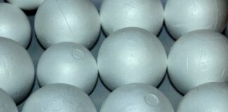 Czym zaciągnąć styropian?