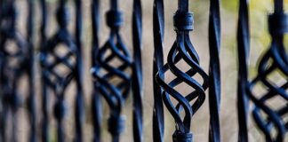 Ile cegieł na ogrodzenie z klinkieru?