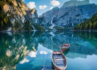 Czy Laguna III 2.0 benzyna ma koło dwumasowe?