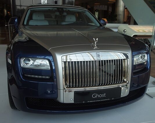 Ile kosztuje najdroższy Rolls Royce nowy?