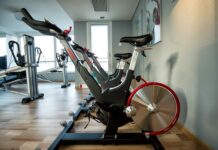 Ile wody na 1 kg kleju do płytek? Ile wody na 1 kg kleju do płytek?