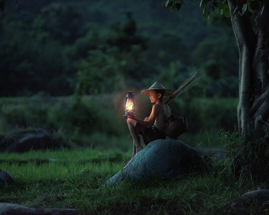Co to jest lampa obrysowa?