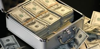 Ile dziennie zarabia taksówkarz?