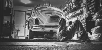 Jak naprawić porysowany reflektor?