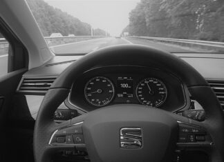 Czy tempomat zwiększa zużycie paliwa? Czy tempomat zwiększa zużycie paliwa?